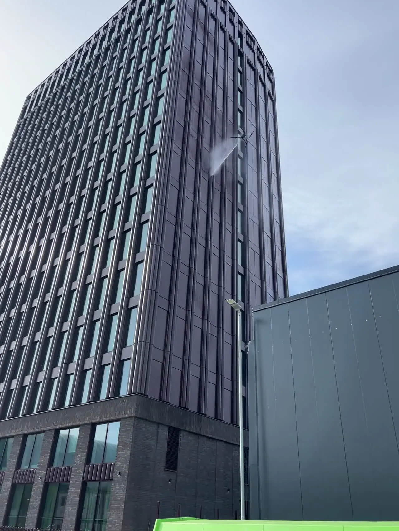 Fasad- och fönsterputs på hotell